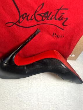 Christian Louboutin Pigalle 100 mm Pumps - Nappa leather - Black - W sz 37EU/7